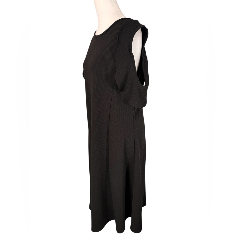 24seven Comfort Apparel Black Cold Shoulder Dress Plus Size 1X NWT - Picture 3 of 5